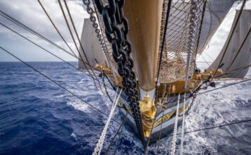VIDEO – EL VELERO AMERIGO VESPUCCI RODEÓ POR PRIMERA VEZ EL CABO DE HORNOS