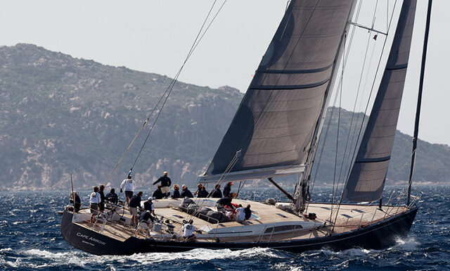 SE VENEDE EL “CAPE ARROW”, UN MEGA VELERO DE 100 PIES