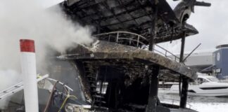 SE INCENDIA UN MODERNO YATE EN ASTILLERO DE MIAMI