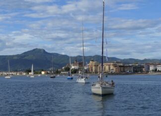 DOS CENTENARES DE PEREGRINOS POR MAR SE SUMAN A EL CAMINO A VELA 2024