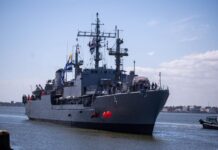 ARMADA URUGUAYA AL RESCATE DE VELERO SUDAFRICANO