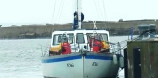 FUE RESCATADO EL VELERO SUDAFRICANO QUE ESTABA A LA DERIVA EN EL MAR