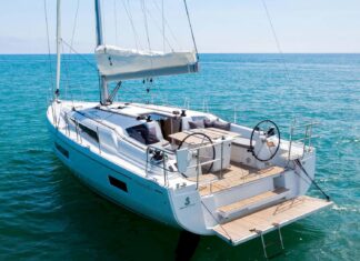 PRUEBA DEL OCEANIS 40.1, MÁS HABITABLE Y MÁS EFICIENTE QUE SUS PREDECESORES