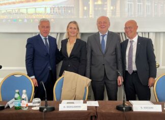 COFINDUSTRIA NÁUTICA EN VIAREGGIO CON EL MINISTRO DE MEDIO AMBIENTE PARA LA CONFERENCIA SOBRE LA ECONOMÍA AZUL