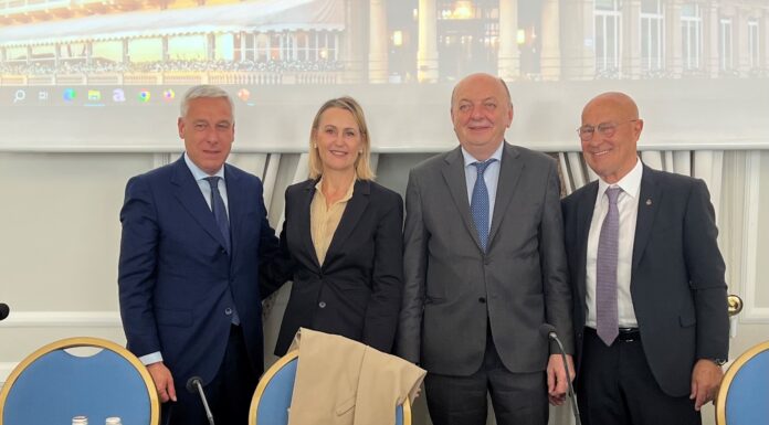 COFINDUSTRIA NÁUTICA EN VIAREGGIO CON EL MINISTRO DE MEDIO AMBIENTE PARA LA CONFERENCIA SOBRE LA ECONOMÍA AZUL