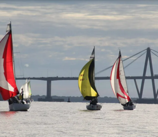 REGATA CORRIENTES–EMPEDRADO: EL RÍO PARANÁ VUELVE A SER ESCENARIO DE SU GRAN CLÁSICO NÁUTICO