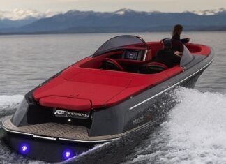 EMPRESA AUTOMOVILÍSTICA ALEMANA LANZA EL PRIMER BARCO ELÉCTRICO