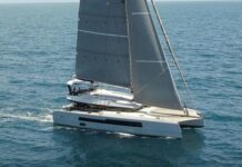 MCCONAGHY MC60, UN CATAMARÁN DE CRUCERO RÁPIDO QUE ADOPTA SU DIFERENCIA
