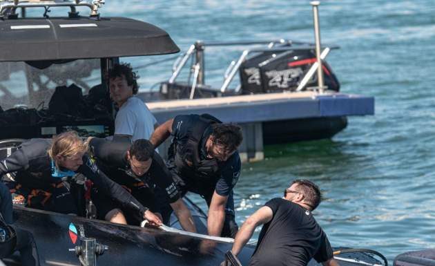 VIDEO – ESPECTACULARES IMÁGENES DE UN VELERO DE LA COPA AMÉRICA AL ROMPER EL MÁSTIL CUANDO NAVEGABA A GRAN VELOCIDAD