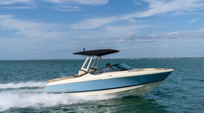 CHRIS-CRAFT APUESTA POR UNA LANCHA ECONÓMICA CON LA NUEVA SPORTSTER 25