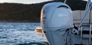 YAMAHA V6 350 HP, MENOS PESO MÁS POTENCIA