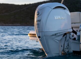 YAMAHA V6 350 HP, MENOS PESO MÁS POTENCIA