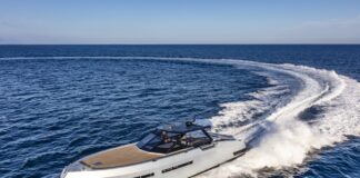 PRESENTACIÓN – MAZU 52 HARD TOP