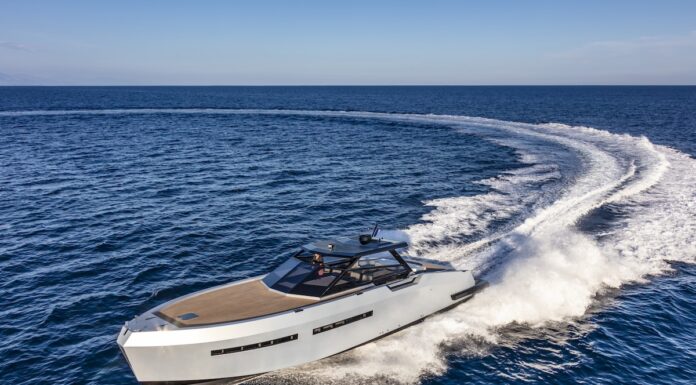 PRESENTACIÓN – MAZU 52 HARD TOP