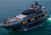 OCEAN ALEXANDER 35 PURO: EL CASCO NÚMERO 1 VENDIDO EN FLORIDA