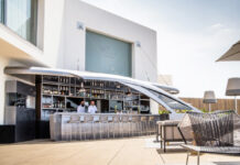 EL PERSHING YACHT TERRAZA ABRE SUS PUERTAS EN IBIZA