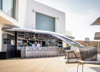 EL PERSHING YACHT TERRAZA ABRE SUS PUERTAS EN IBIZA