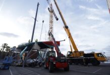 CAEL EL BARCO DEL EMIRATES TEAM NEW ZEALAND A TIERRA