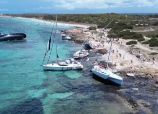 ENCALLADOS CONTRAS LAS ROCAS: ASÍ QUEDARON DECENAS DE BARCOS EN FORMENTERA TRAS EL TEMPORAL EN ESPAÑA DE LA SEMANA PASADA