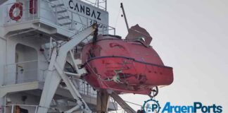 INCIDENTE NAVAL EN EL PARANÁ: DOS BUQUES GRANELEROS SUFREN DAÑOS TRAS ROCE EN RAMALLO