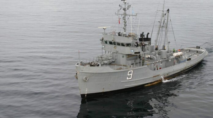 MARCHA ATRÁS DE LUIS PETRI: CANCELA LA SUBASTA COMO CHATARRA DE UN BUQUE SÍMBOLO DE LA GUERRA DE MALVINAS