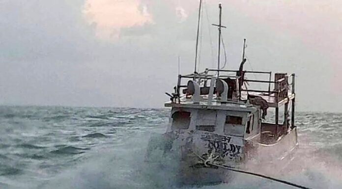 LOCALIZAN BARCO EXTRAVIADO POR MILTON EN YUCATÁN