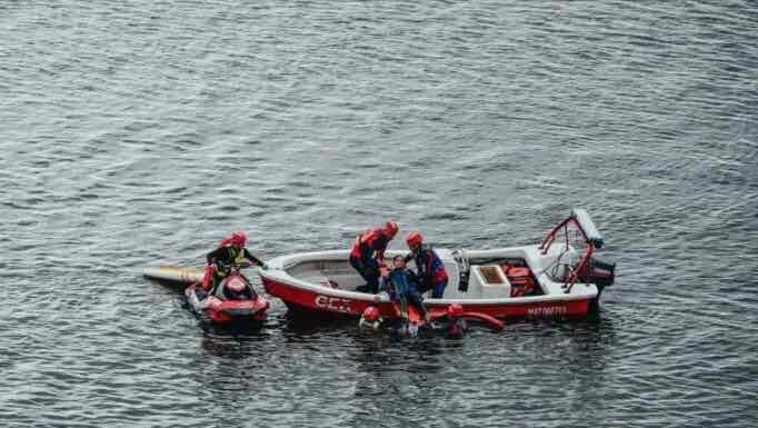 FUERZAS PROVINCIALES SE CAPACITARON EN SEGURIDAD NÁUTICA EN EL LAGO SAN ROQUE