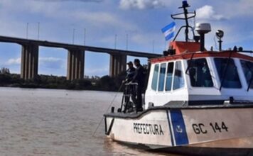 CORRIENTES – DOS PERSONAS DESAPARECIDAS TRAS EL VUELCO DE UNA LANCHA EN EL RÍO PARANÁ