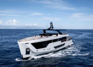NUMARINE LANZA SU PRIMER SUPERYATE HÍBRIDO 30XP CON INTERIORES ELEGANTES