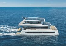 SILENT 62 3-DECK OPEN: PROPULSIÓN ELÉCTRICA PARA UN CRUCERO SIN LÍMITES
