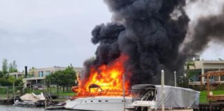 SE INCENDIÓ UN YATE EN EL BARRIO NÁUTICO ALBANUEVA