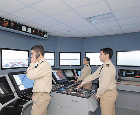 PREFECTURA INAUGURÓ UN NUEVO SIMULADOR DE NAVEGACIÓN EN SU ESCUELA DE OFICIALES