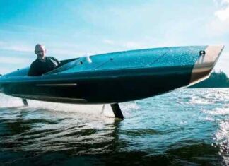 EL ESPECTACULAR BARCO ELÉCTRICO MONOPLAZA QUE SE INSPIRA EN LOS BRABHAM Y LOTUS DE LOS AÑOS 60