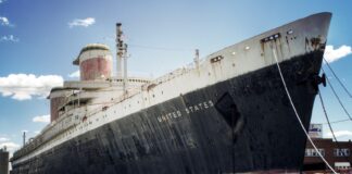 DE EMBLEMÁTICO TRANSATLÁNTICO A ARRECIFE ARTIFICIAL: EL SS UNITED STATES ZARPA EN SU ÚLTIMO VIAJE