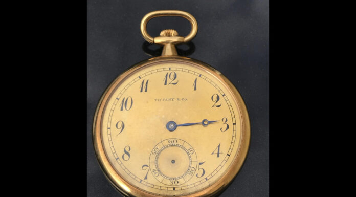 PAGAN 2 MILLONES DE DÓLARES POR EL RELOJ DE ORO QUE PERTENECIÓ AL CAPITÁN DEL BARCO QUE RESCATÓ A 700 NÁUFRAGOS DEL TITANIC