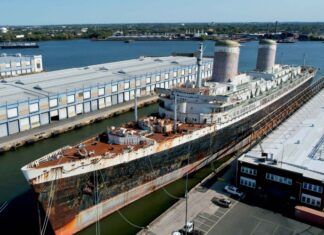 EL HISTÓRICO “SS UNITED STATES” ENFRENTA NUEVOS RETRASOS EN SU ÚLTIMO VIAJE PARA CONVERTIRSE EN EL ARRECIFE ARTIFICIAL MÁS GRANDEL DEL MUNDO