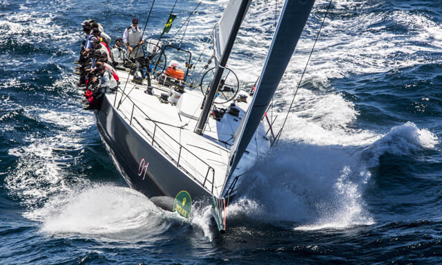 REGATAS – LA SYDNEY-HOBART CONTINÚA PESE A LA MUERTE DE DOS REGATISTAS