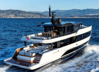ARCADIA YACHTS VENDE UN A96 RUMBO A ORIENTE MEDIO