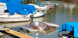REFLOTARON EL YATE QUE SE HABÍA HUNDIDO EN EL CLUB NÁUTICO DE PARANÁ