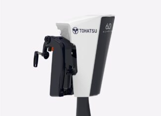 TOHATSU PRESENTA EL MOTOR ELÉCTRICO FUERA DE BORDA ALARIS 6.0 CON TIMÓN