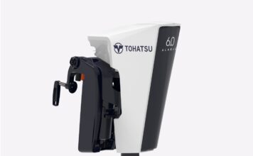 TOHATSU PRESENTA EL MOTOR ELÉCTRICO FUERA DE BORDA ALARIS 6.0 CON TIMÓN