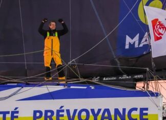 CHARLIE DALIN GANA LA VENDÉE GLOBE Y ESTABLECE UN NUEVO RÉCORD