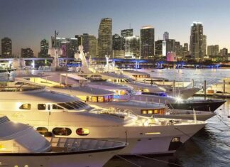 SALÓN NÁUTICO INTERNACIONAL DE MIAMI