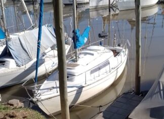 NAUFRAGÓ EL VELERO “ARION” CLASE BRIES DE 8 METROS EN EL RÍO DE LA PLATA