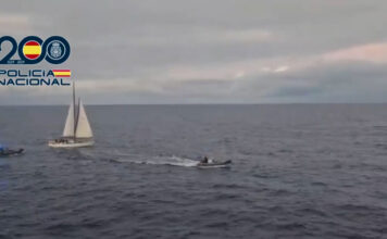 VIDEO – IMPACTANTE INTERCEPCIÓN EN EL ATLÁNTICO: 600 KILOS DE DROGA EN UN VELERO CERCA DE TENERIFE