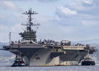 EL PORTAAVIONES USS HARRY S. TRUMAN SE VIO INVOLUCRADO EN UNA COLISIÓN CON UN BUQUE MERCANTE CERCA DE PORT SAID