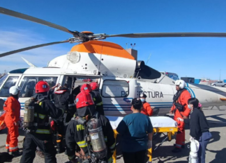 VIDEO – EMERGENCIA EN EL MAR: PREFECTURA AEROEVACUÓ A UN TRIPULANTE EN UN RIESGOSO OPERATIVO