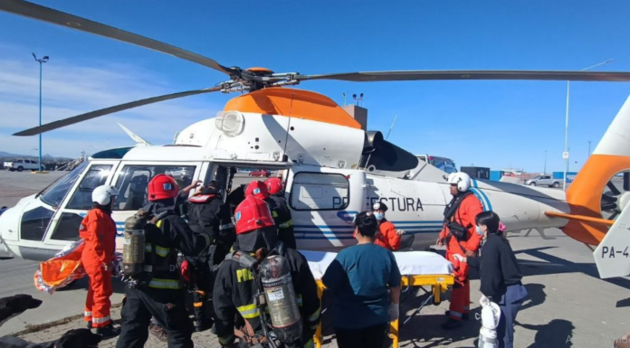 VIDEO – EMERGENCIA EN EL MAR: PREFECTURA AEROEVACUÓ A UN TRIPULANTE EN UN RIESGOSO OPERATIVO