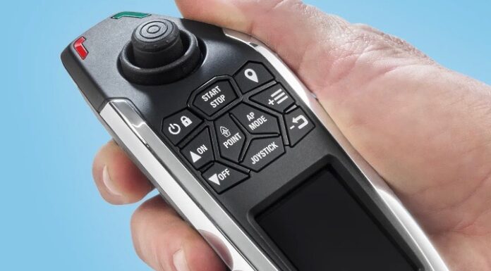 YAMAHA PRESENTA EN MIAMI EL SISTEMA DE CONTROL INALÁMBRICO HELM MASTER EX