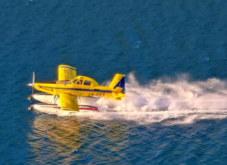 INCENDIO EN EL CERRO META: RESTRINGIERON LA NAVEGACIÓN EN EL LAGO GUTIÉRREZ